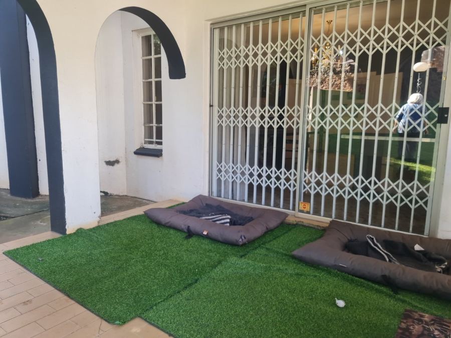 4 Bedroom Property for Sale in Safari Gardens North West
